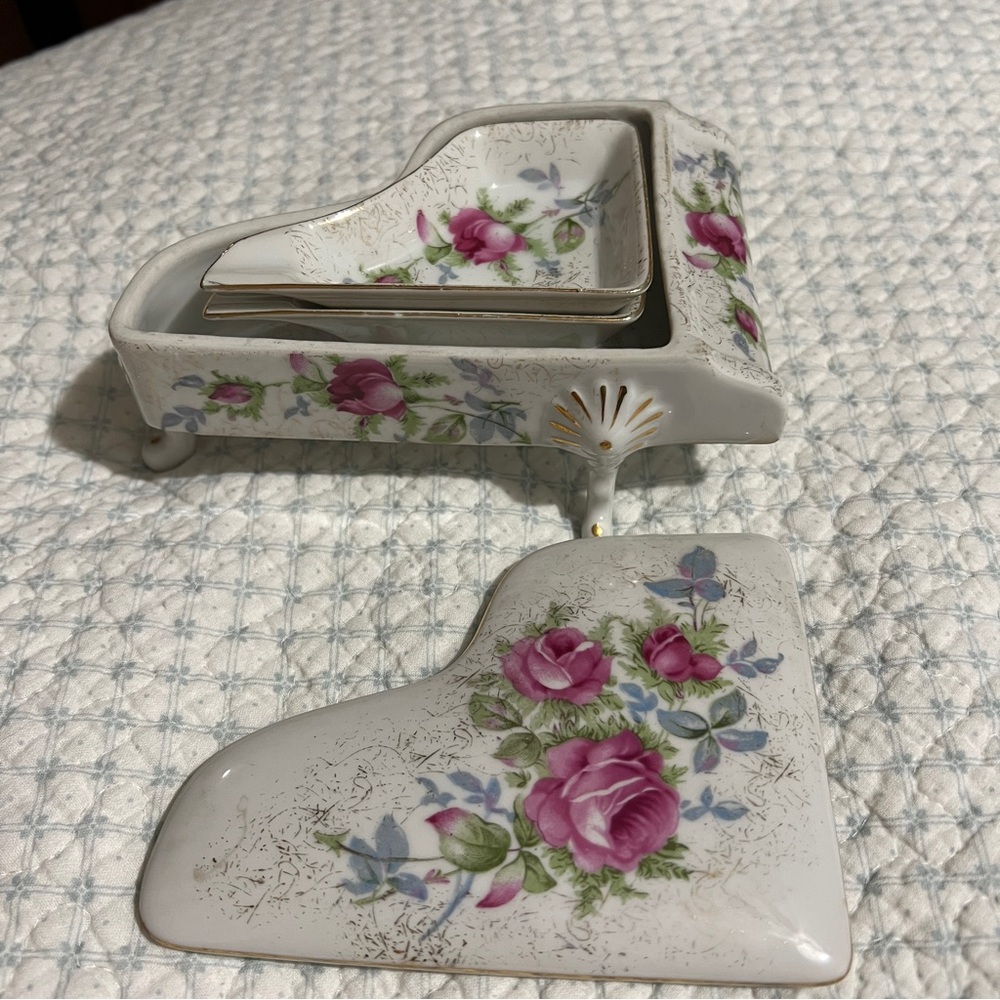 Vintage Porcelain Norcrest Nesting Piano Trinket Box Trays